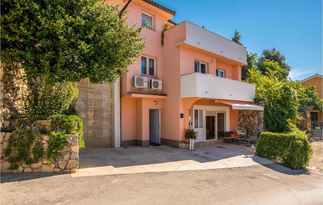 Nice Apartment In Stara Baska With Kitchen Exterior foto
