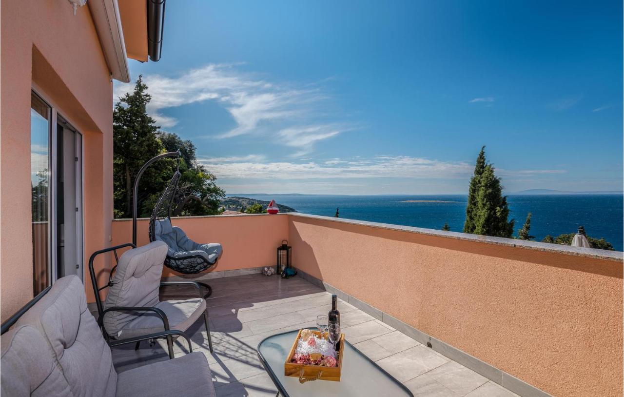 Nice Apartment In Stara Baska With Kitchen Exterior foto